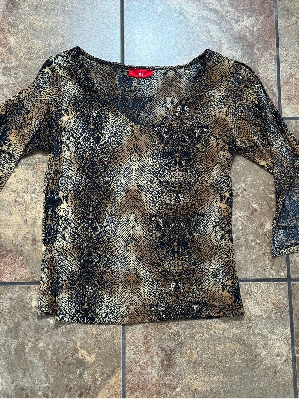 Vintage Xi Black and brown snake print open bell sleeve top fits a small medium